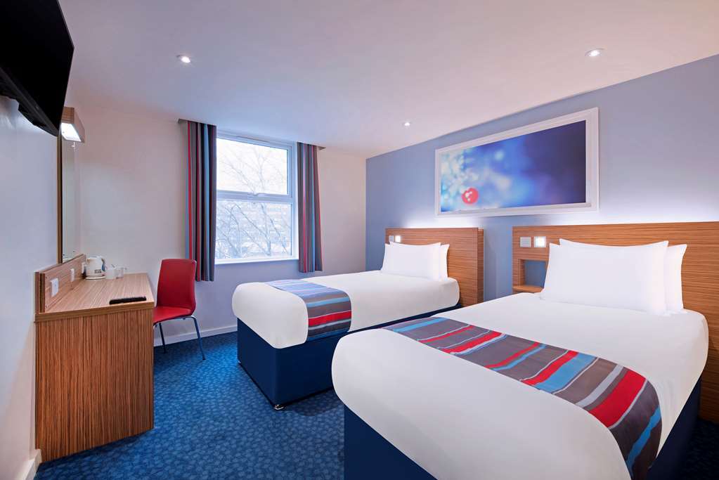 Travelodge Walton On Thames 客房 照片